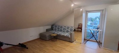 1 Zimmer Wohnung  EBK, FBH, Parkett, KFW 55