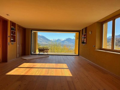Wohnen und Arbeiten in Traumlage - Öko-Villa für Praxis, Seminarhaus oder Mehrgenerationenwohnen