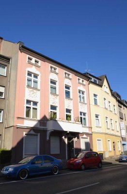 2 Zimmer-Altbauwohnung im 2. OG - Nähe Hilden-City & S-Bahn!