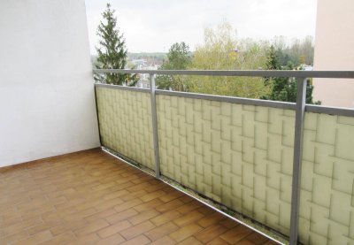 NEU RENOVIERTES 3 ZIMMER APARTMENT MIT LOGGIA