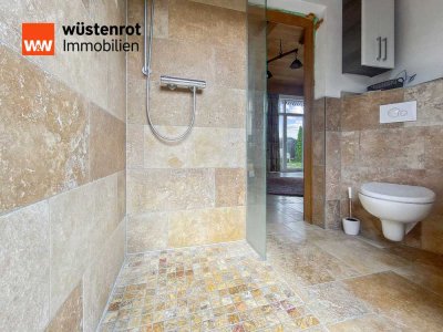 Gepflegtes Ferienhaus mit Ausbaupotenzial: Pool & Sauna auf Wunsch fertigstellbar
