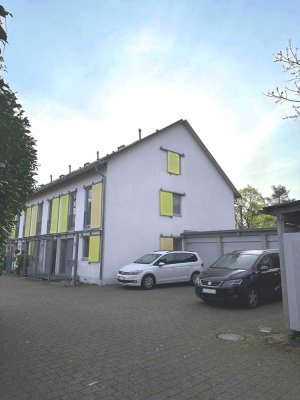 Ruhiges Reiheneckhaus in Feldkirchen bei München