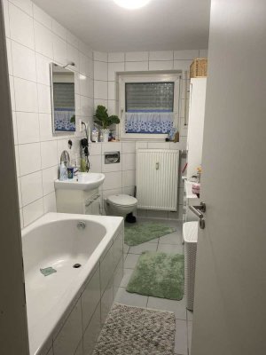Exklusive, modernisierte 3-Raum-Wohnung mit Balkon in Pfungstadt