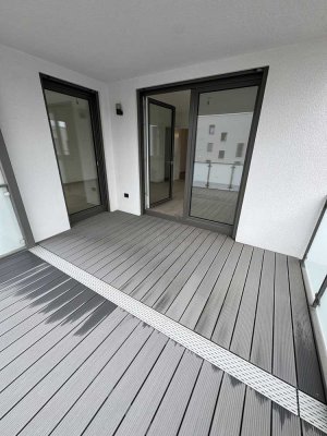 3 Zimmer Neubau mit Tageslichtbad, Einbauküche, Freier Blick nach Süden. Toller Schnitt.