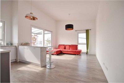 Modernes Penthouse mit Dachterrasse, EBK, TG & Stellplatz – barrierefrei & ab September verfügbar