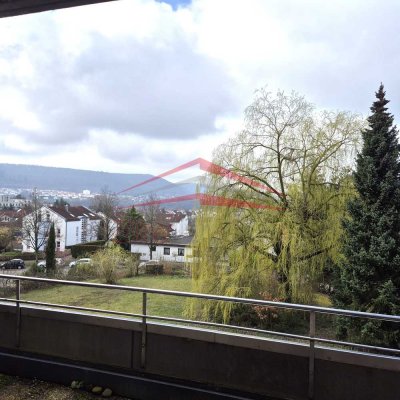 Helle 2 Zimmerwohnung mit großem Balkon und schönem Ausblick