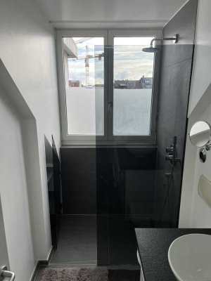 Sanierte Vollmöblierte  *** Penthousewohnung an der Uni im Herzen von Schwabing ***
