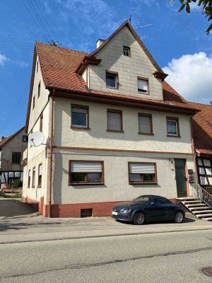 Gut vermietetes Dreifamilienhaus im Herzen von Aldingen