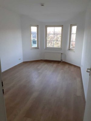 !Wunderschöne 3-Raum-Wohnung vor den Toren Berlins!