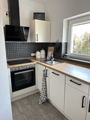 Freundliche und vollständig renovierte 2,5-Zimmer-Wohnung  über zwei Etagen