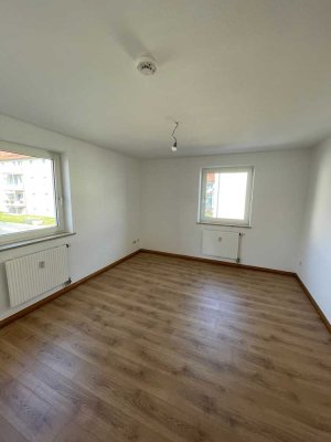 Schicke 2-Zimmer-Wohnung mit neuem Laminatboden im Dreifaltigkeitsviertel