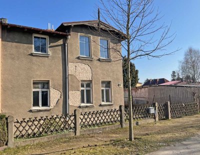 Provisionsfrei für den Käufer … Handwerkerobjekt mit viel Grün … und Pool …