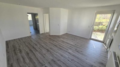 + + + komplett sanierte Wohnung mitTerrasse in ruhiger Lage + + +