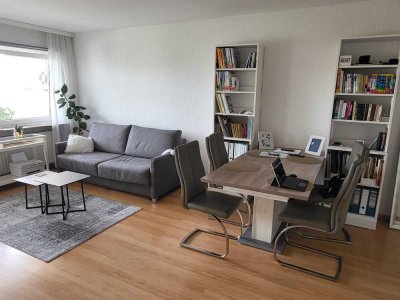 Schöne 1 Zimmer Wohnung mit großem Balkon, EBK und TG Stellplatzin Heilbronn Biberach