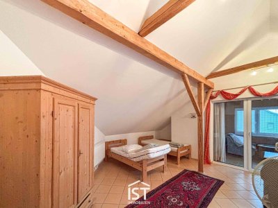 Altheim - Vollmöblierte Garconniere mit Wintergarten und Gemeinschaftsgarten