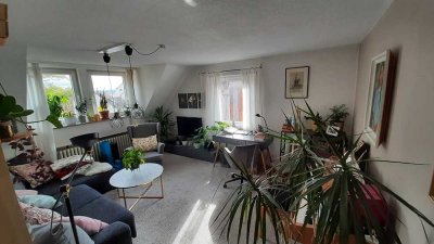 Freundliche 2-Zimmer-DG-Wohnung mit EBK in Hildesheim, Moritzberg