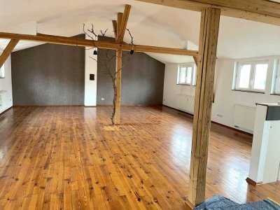 Zentral gelegenes Apartment mit charakteristischen Altbaucharme