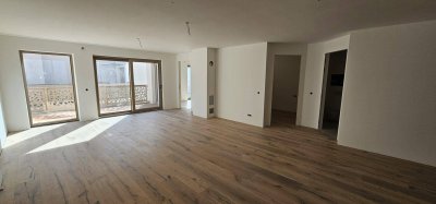 Exklusive &amp; strahlend helle 4 Zimmer Maisonettenwohnung - Erstbezug in Badens Toplage
