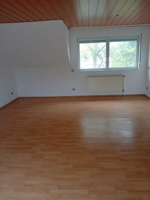 Viel Platz in Dortmund: 5-Zimmer-DG-Wohnung in Huckarde