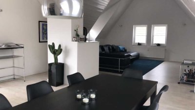 Exklusive Dachgeschoss-Wohnung, 148 qm Wohn/Nutzfläche in Pfullingen von privat zu verkaufen