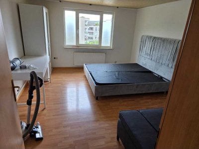 Helle 3-Zimmer Wohnung im 4. OG in Pforzheim Innenstadt