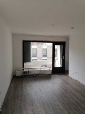 Modernisierte Wohnung mit Balkon im Musikerviertel
