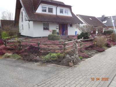 Modernisiertes Einfamilienhaus mit vier Zimmern in ruhiger Sackgassenlage in Itzstedt
