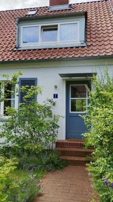 Moderne DDH mit Garten in Berlin-Lankwitz (Steglitz)