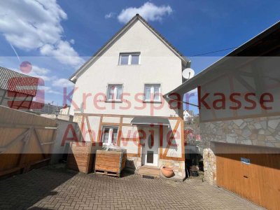 Einfamilienhaus mit viel Potential in idyllischer Ortslage!