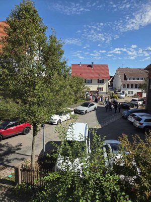 Nette 2 Zimmer Wohnung mit Balkon im Stadtkern von Neubulach