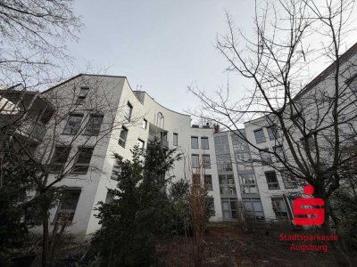 Tolle, voll möblierte 3-Zimmer-Penthouse-Wohnung in der Innenstadt