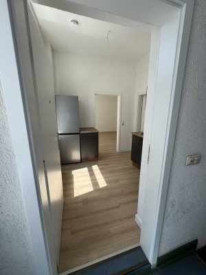 Frisch renovierte 2 Raumwohnung mit neuer Einbauküche