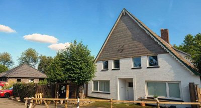 Modernisierte Doppelhaushälfte mit Charme in Wischhafen – Kamin, Garten