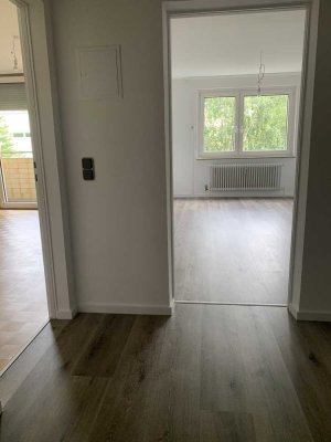 Wundervolle und sanierte 2-Zimmer-Wohnung mit Balkon und EBK in Nürnberg