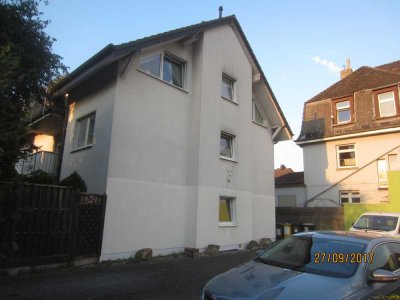 3,5  Zimmer mit Terrasse u. kleinem Garten