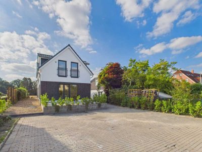 Neubau-Doppelhaus mit exzellentem Energiestandard, 2 Terrassen und traumhaftem Westgarten