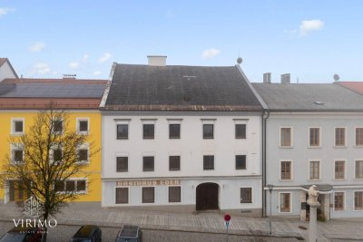 Seltene Investmentchance am Marktplatz von Haag am Hausruck! Mehrfamilienhaus mit 4 Wohnungen &amp; Gewerbefläche – das perfekte Investment