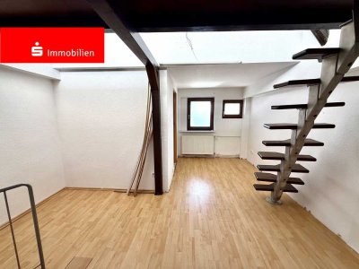Liederbach: Autarke 2-Zimmer Maisonette-Einheit mit separatem Eingang