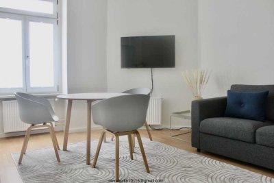 Vollständig möblierte & ausgestattete 2-Zimmer Maisonettewohnung, Novalisstraße in Berlin-Mitte
