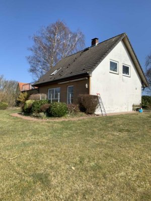 Friedland bei Eckernförde: Am Feldrand gelegenes Einfamilienhaus ab sofort zu vermieten !
