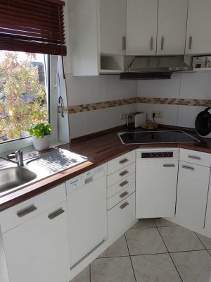 Gepflegte 2-Raum-DG-Wohnung mit Loggia in Alfter