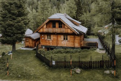 Exklusives Alpenchalet in idyllischer Waldrandlage – Ferienwohnsitz &amp; Panorama vereint