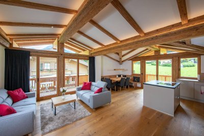 Neuwertige Dachgeschosswohnung mit Terrasse in Aurach bei Kitzbühel