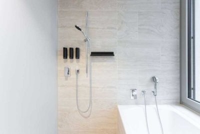 Ansprechende und modernisierte 3-Raum-Wohnung mit geh. Innenausstattung mit Balkon und EBK