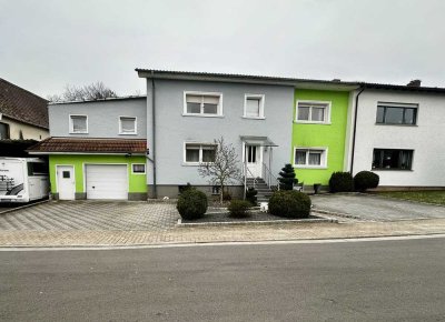 *Renoviertes Zweifamilienhaus mit neuer Heizungsanlage in Urexweiler**