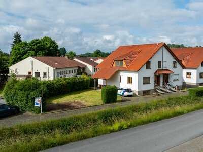 Doppelhaushälfte mit Einliegerwohnung in Nordborchen!