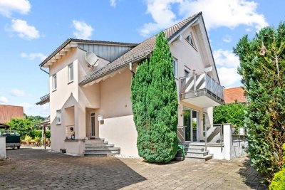 Grosszügiges Einfamilienhaus mit Einliegerwohnung