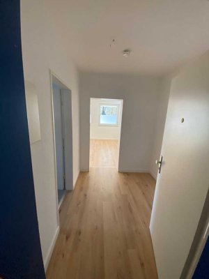 Helle 2-Zimmer-Wohnung mit Balkon