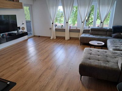 Schöne helle 4,5 ZKBB 106 m², neu renoviert, Bruchsal in 3-Fam. Haus, gute zentrale Lage