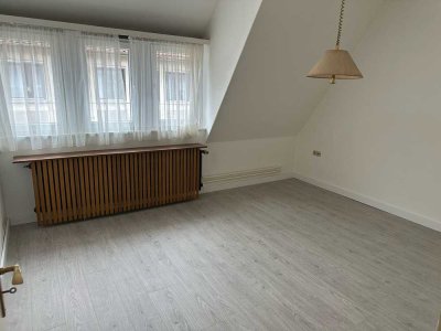 Attraktive und 3-Raum-Wohnung in Bielefeld